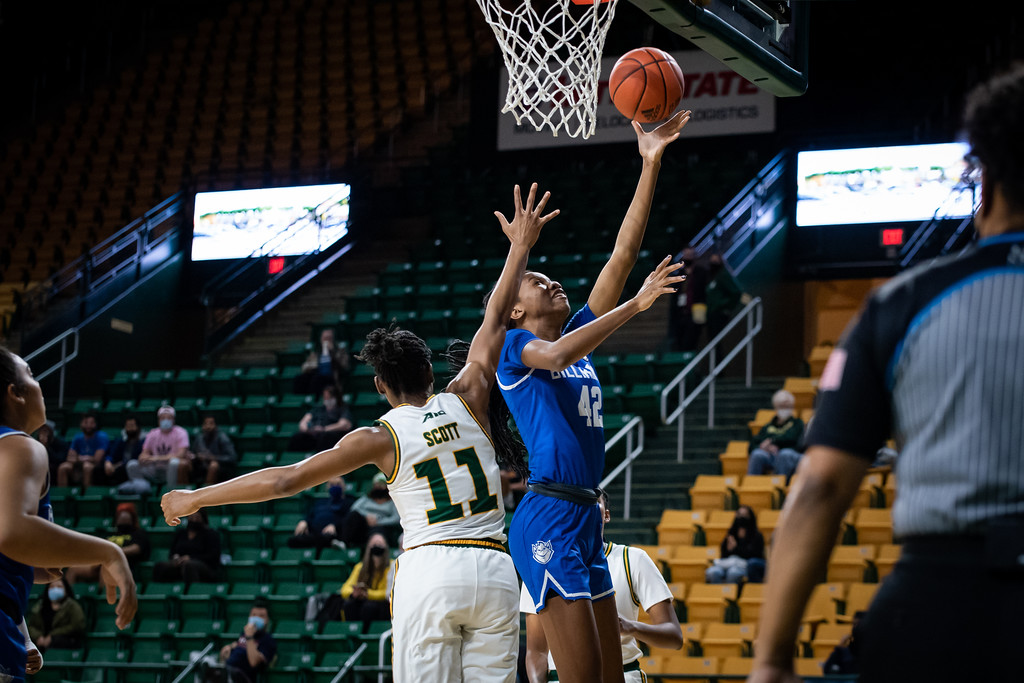 Brooke Flowers goes up for a layup against a George Mason defender.