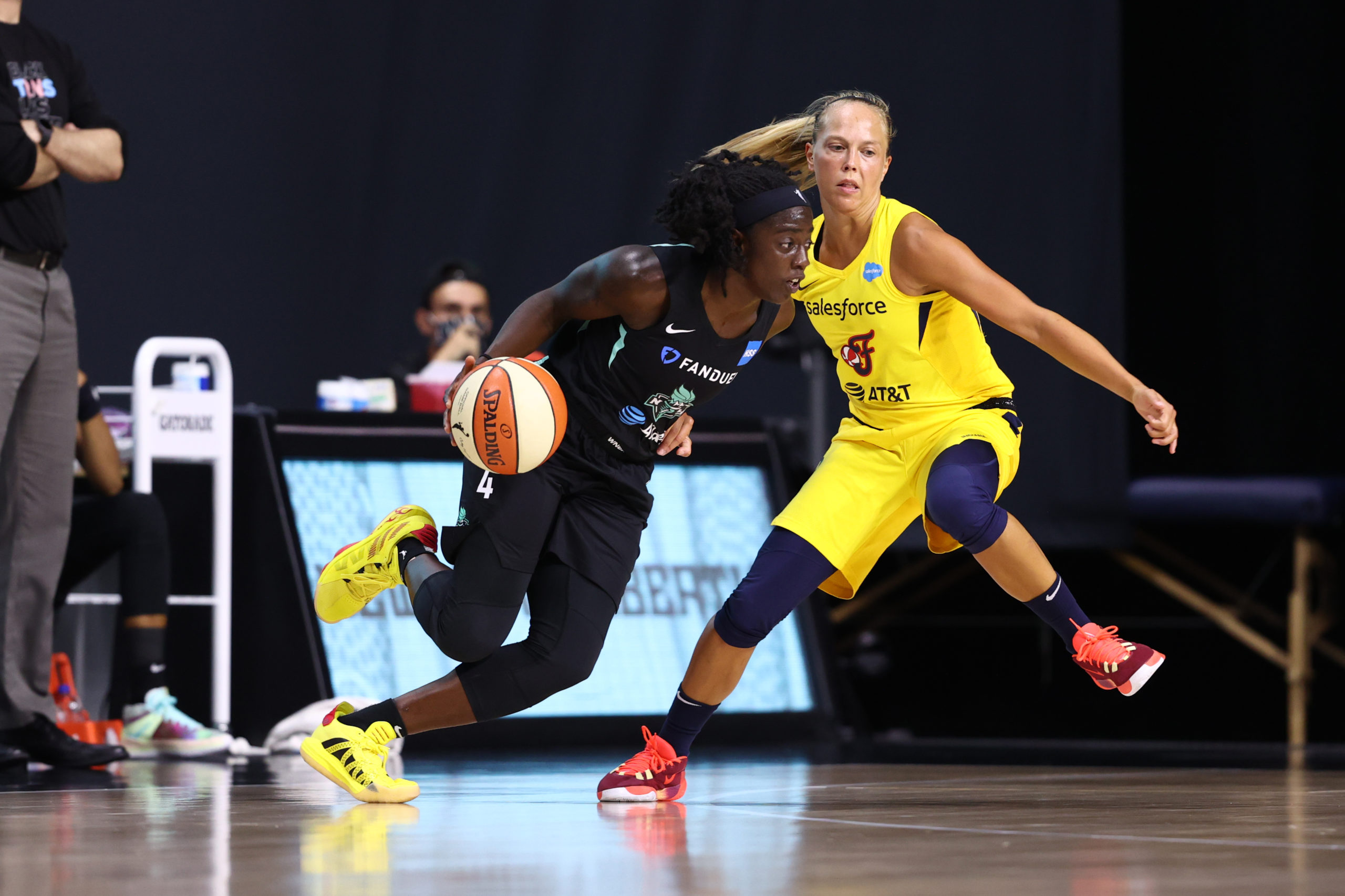 Jazmine Jones drives the ball against the Indiana Fever