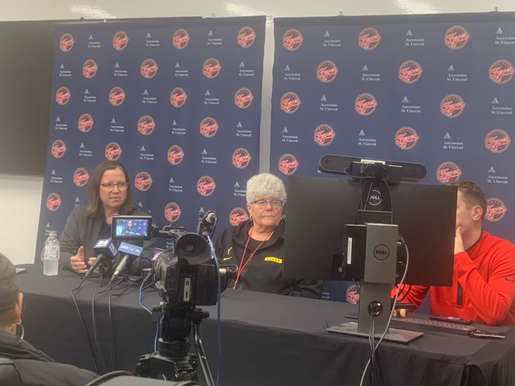 Lin Dunn Marianne Stanley Indiana Fever