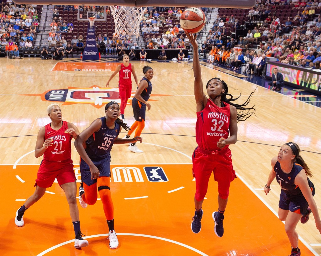 Washington Mystics guard Shatori Walker-Kimbrough (32) shoots during a game against the Connecticut Sun at Mohegan Sun Arena in Uncasville, Conn., on July 24, 2018. (Photo credit: Chris Poss)