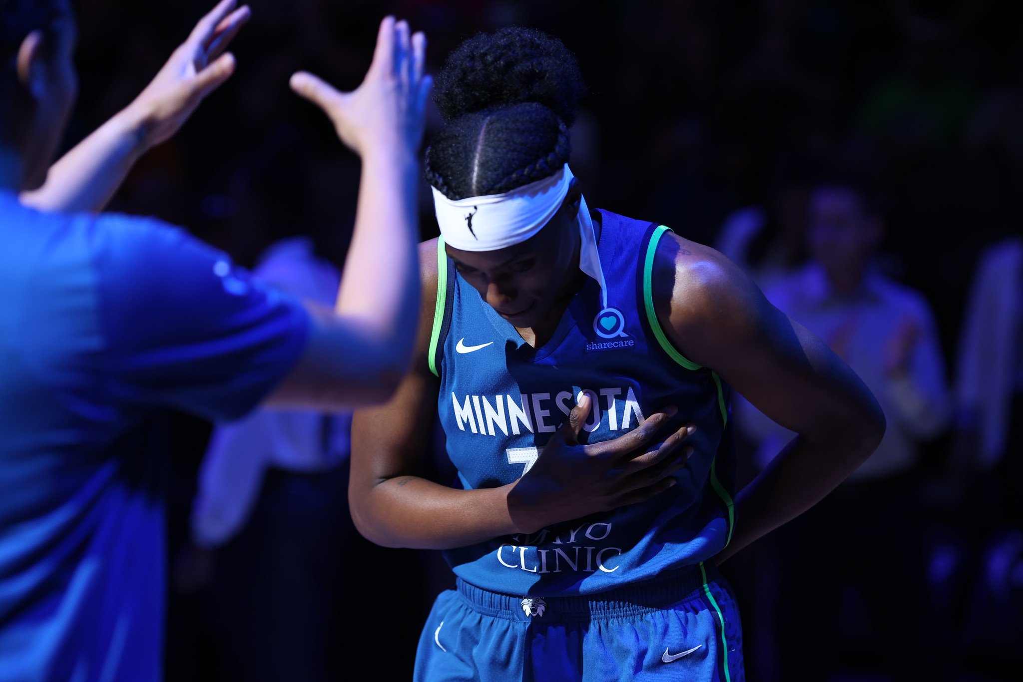 Minnesota Lynx center Sylvia Fowles gets an invisible crown as she is introduced in the starting lineup before a game against the Atlanta Dream at the Target Center in Minneapolis, Minn., on Aug. 7, 2022. (Photo credit: John McLellan)