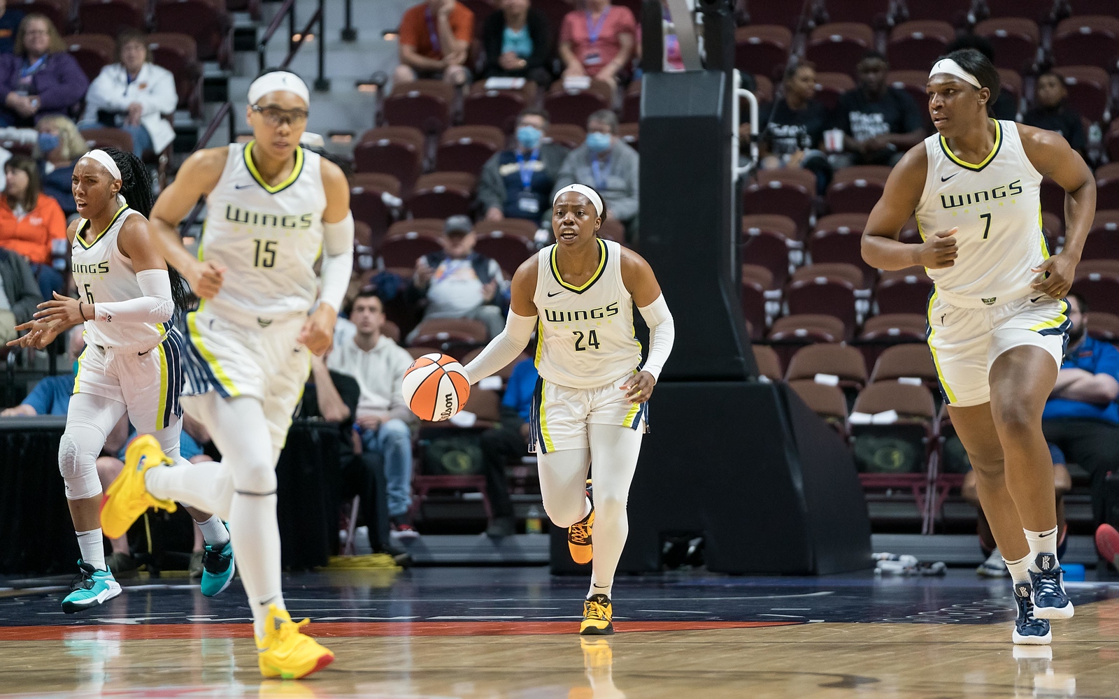 Dallas Wings guard Arike Ogunbowale (24) brings the ball up the court during the WNBA game between the Dallas Wings and the Connecticut Sun at Mohegan Sun Arena, Uncasville, Connecticut, USA on May 24, 2022. Photo Credit: Chris Poss