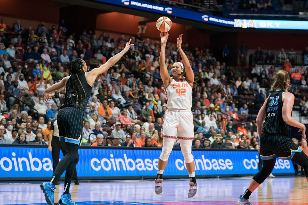 Connecticut Sun forward Brionna Jones (42) shoots over Chicago Sky forward Candace Parker (3) during the WNBA Semi-final game between the Chicago Sky and the Connecticut Sun at Mohegan Sun Arena, Uncasville, Connecticut, USA on September 06, 2022. Photo Credit: Chris Poss