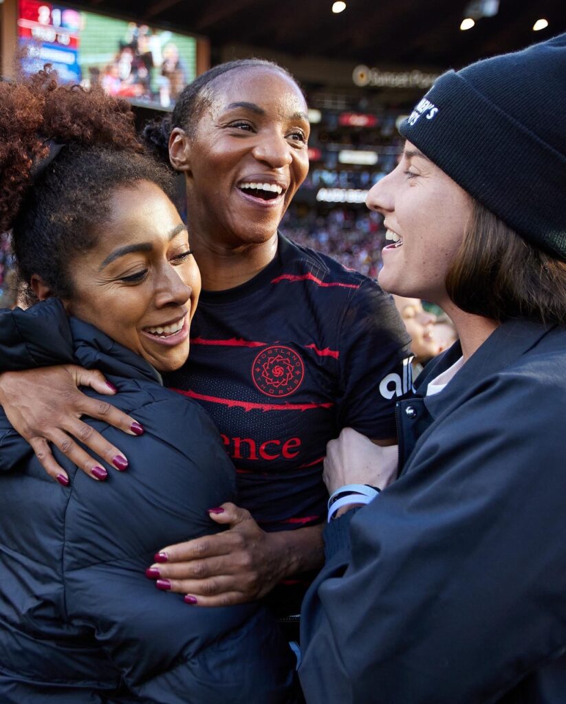 Crystal Dunn celebrates with her Portland Thorns teammates after scoring the game-winning goal on Sunday, Oct. 23. (Photo courtesy of @ThornsFC on Twitter)