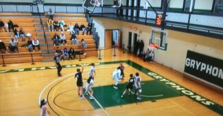 Maggy Payton of Bard sinks a free throw against Sarah Lawrence, November 15, 2022. (Screenshot from Sarah Lawrence feed)