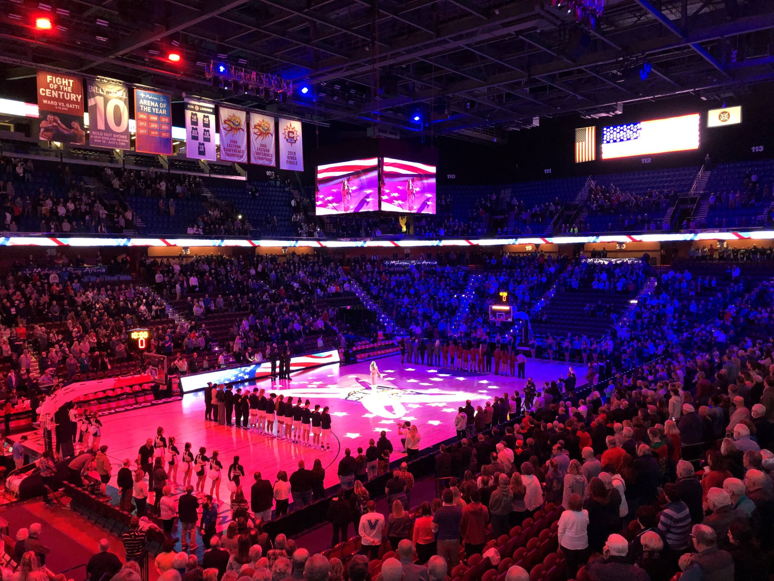 Mohegan Sun Arena, Dec. 18, 2022. (Howard Megdal photo)