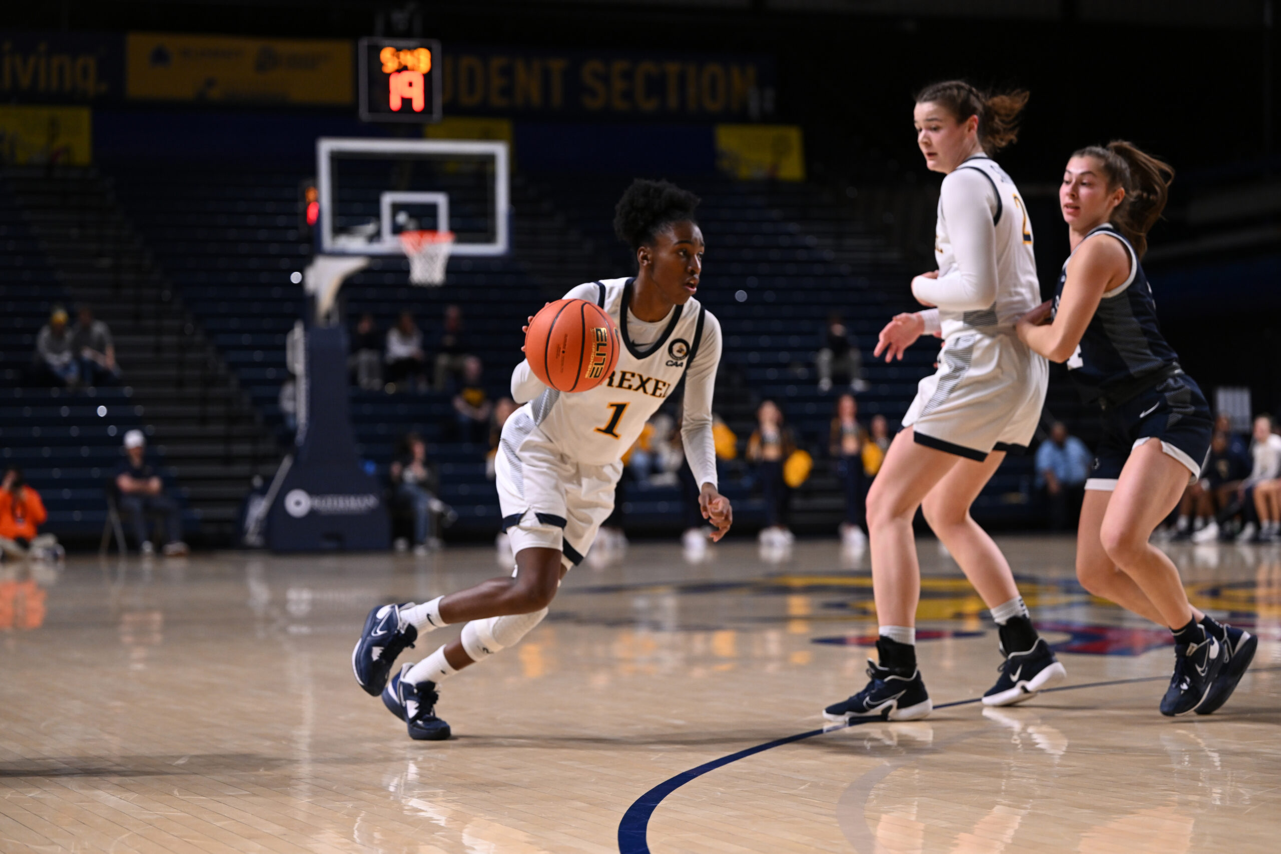 Keishana Washington scored a career-high 42 points in Drexel's Dec. 18 OT win over Penn State. Photo by Jim Beaver.