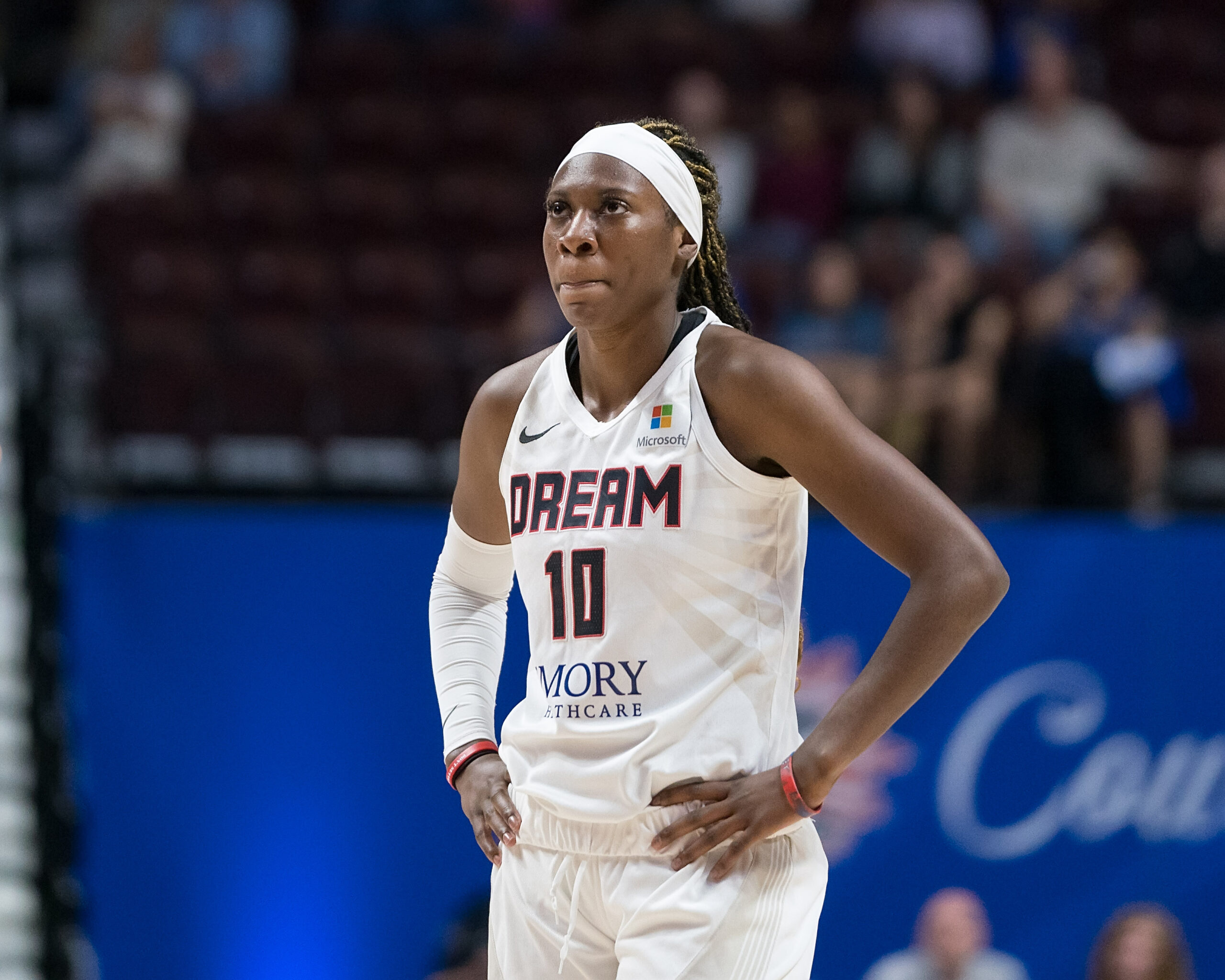 Atlanta Dream wing Rhyne Howard pictured in road game at the Sun.