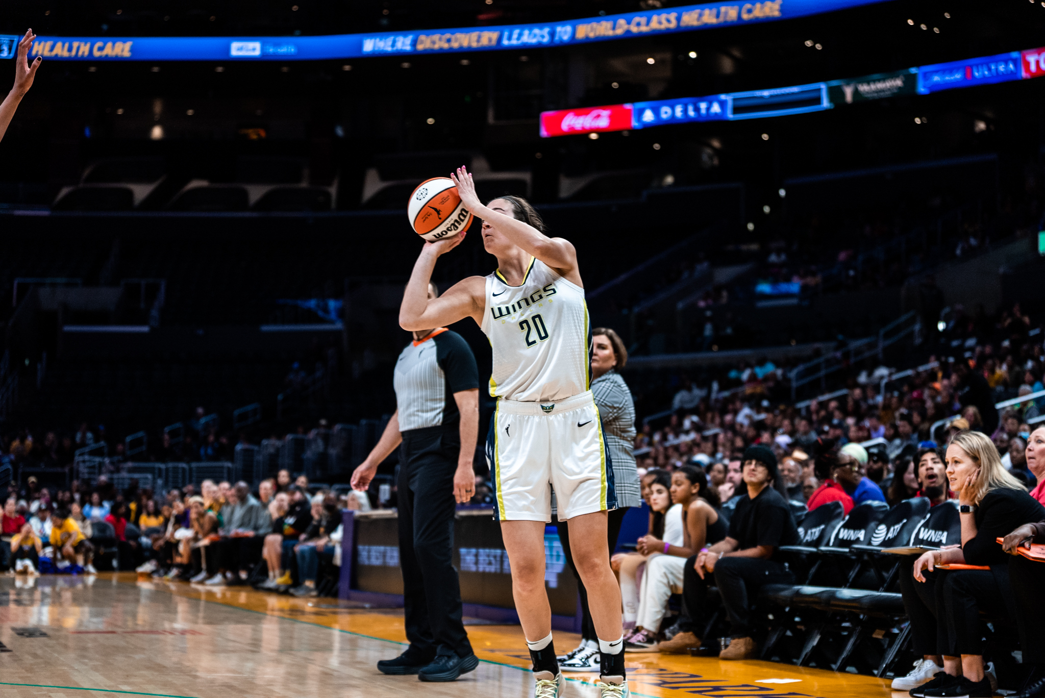 Maddy Siegrist shoots during a game against the Los Angeles Sparks. (photo via Dallas Wings)