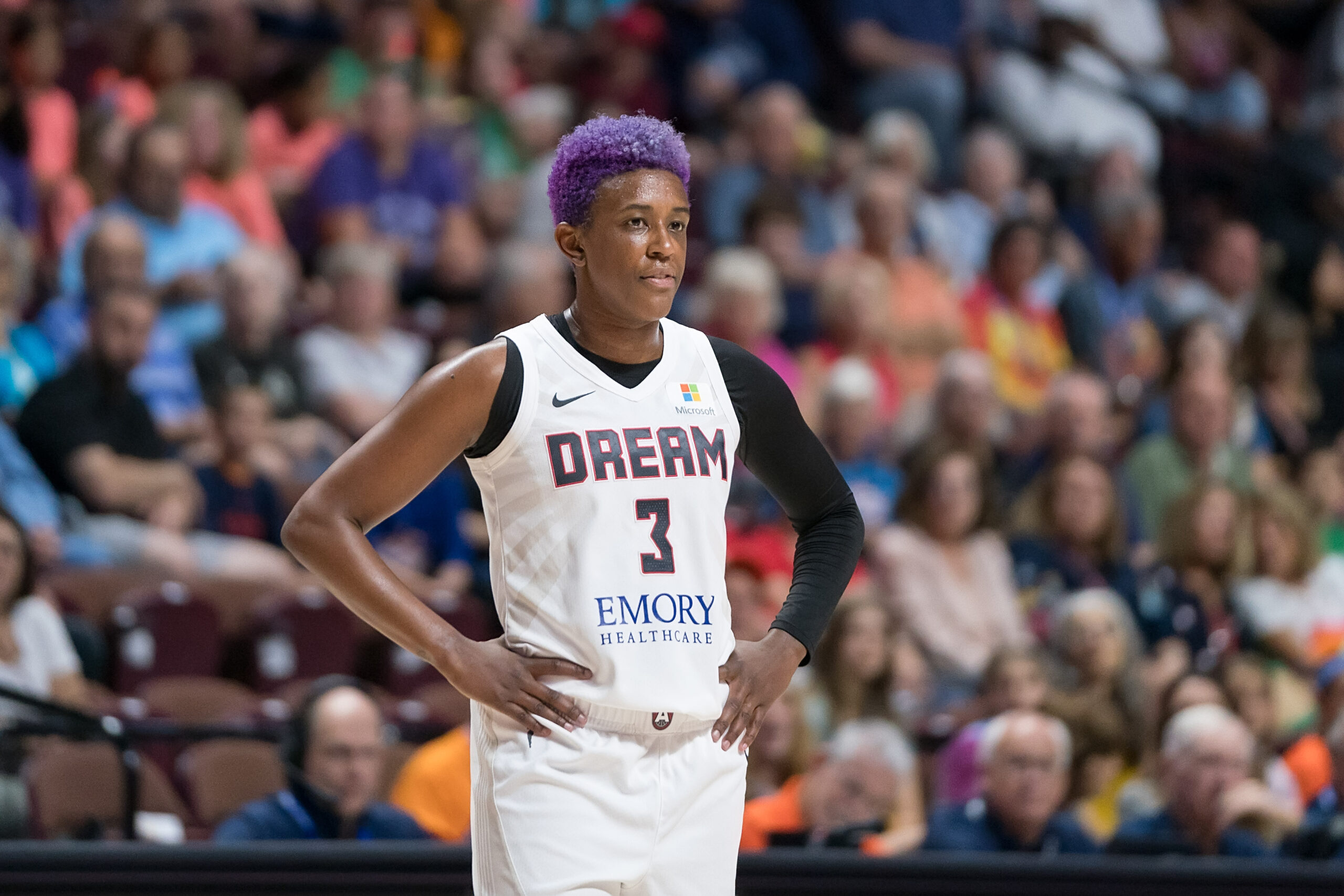 Atlanta Dream guard Danielle Robinson (3) during the WNBA game between the Atlanta Dream and the Connecticut Sun at Mohegan Sun Arena, Uncasville, Connecticut, USA on July 20, 2023.