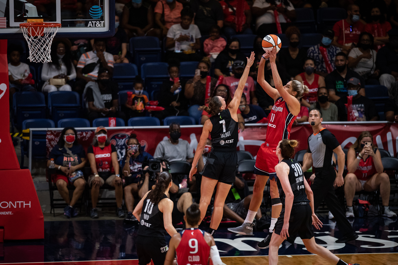 Stephanie Talbot (7) defends against Elena Delle Donne (11) in Seattle Storm at Washington Mystics, August 22, 2021. Photo: Domenic Allegra