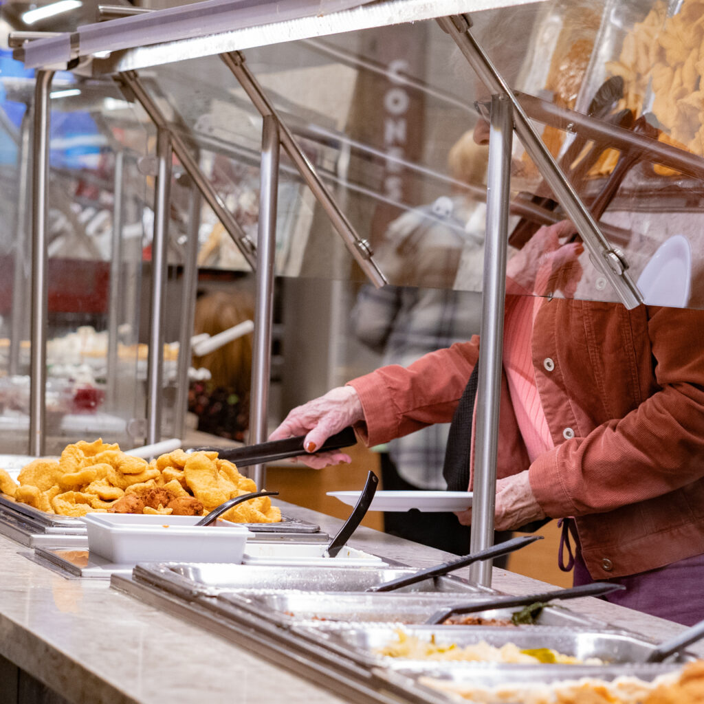 Golden Corral's buffet. (Photo via Golden Corral Twitter)