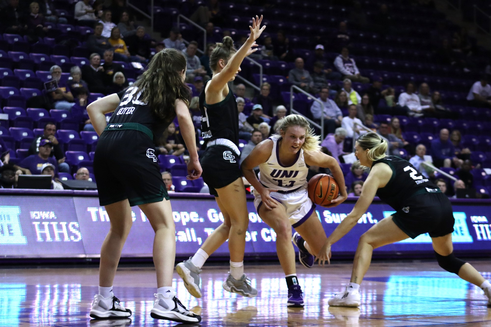Shateah Wetering (13), University of Northern Iowa against Green Bay.
