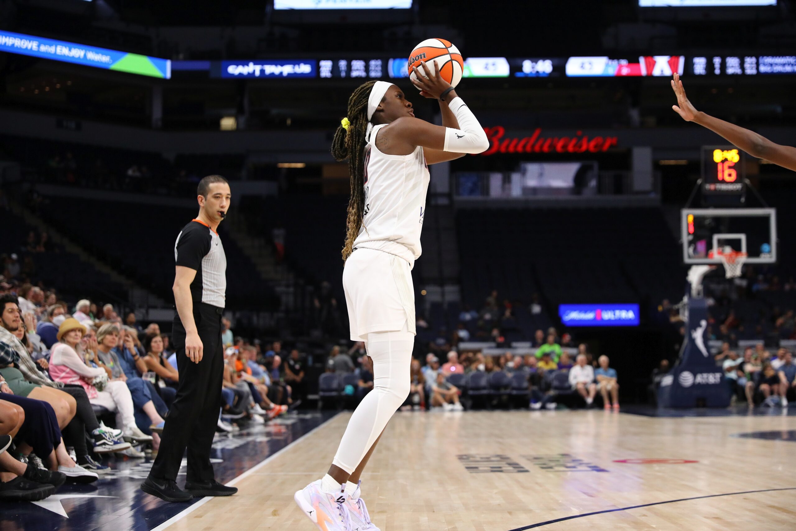 Atlanta Dream guard Rhyne Howard shoots an open corner 3-pointer.