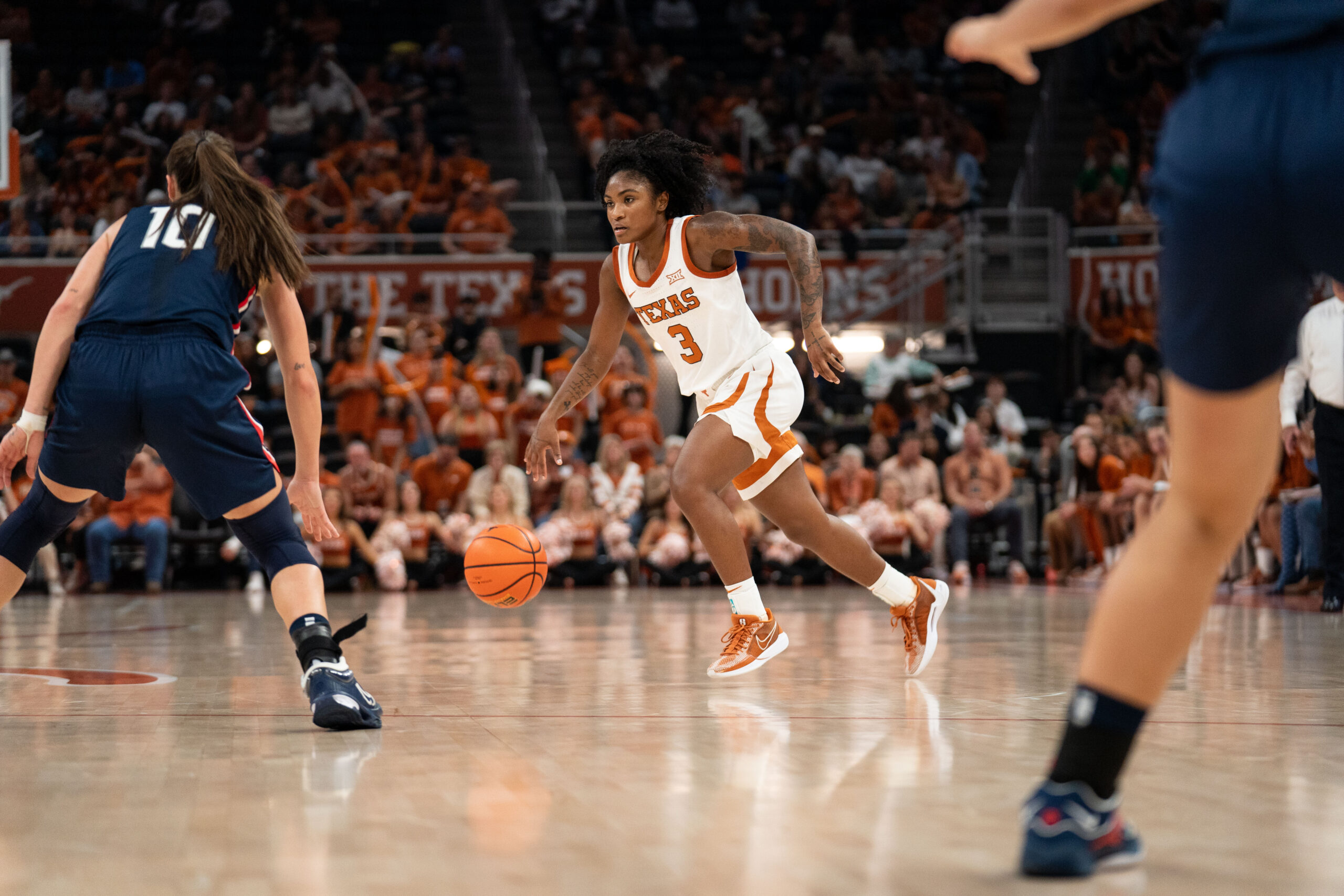 Rori Harmon. (Photo via Texas Athletics)