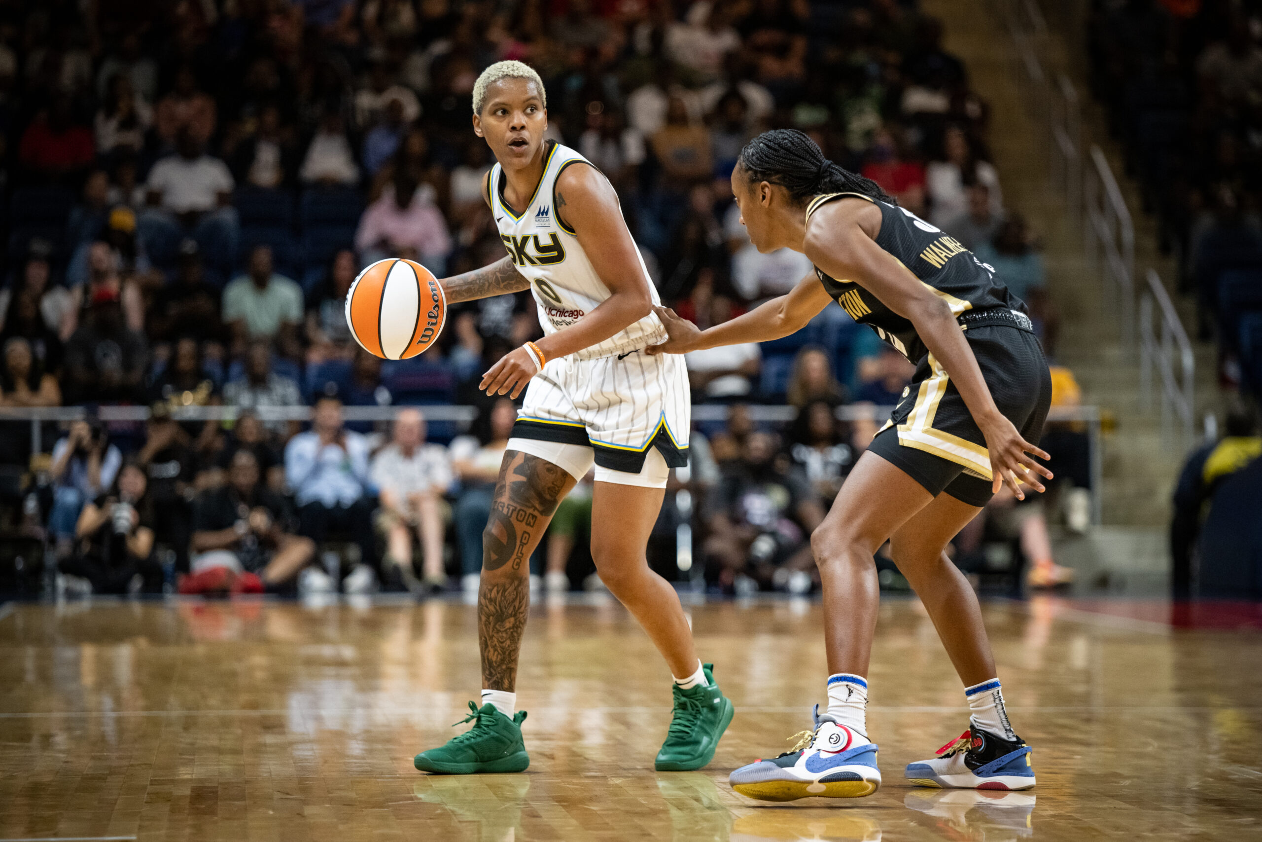 Chicago Sky guard Courtney Williams surveys the court against the Washington Mystics
