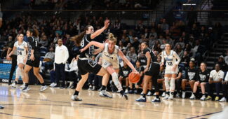 Villanova guard Lucy Olsen drives to the hoop during a game against Georgetown at Finneran Pavilion, Jan. 10, 2024. (Josh Verlin photo)