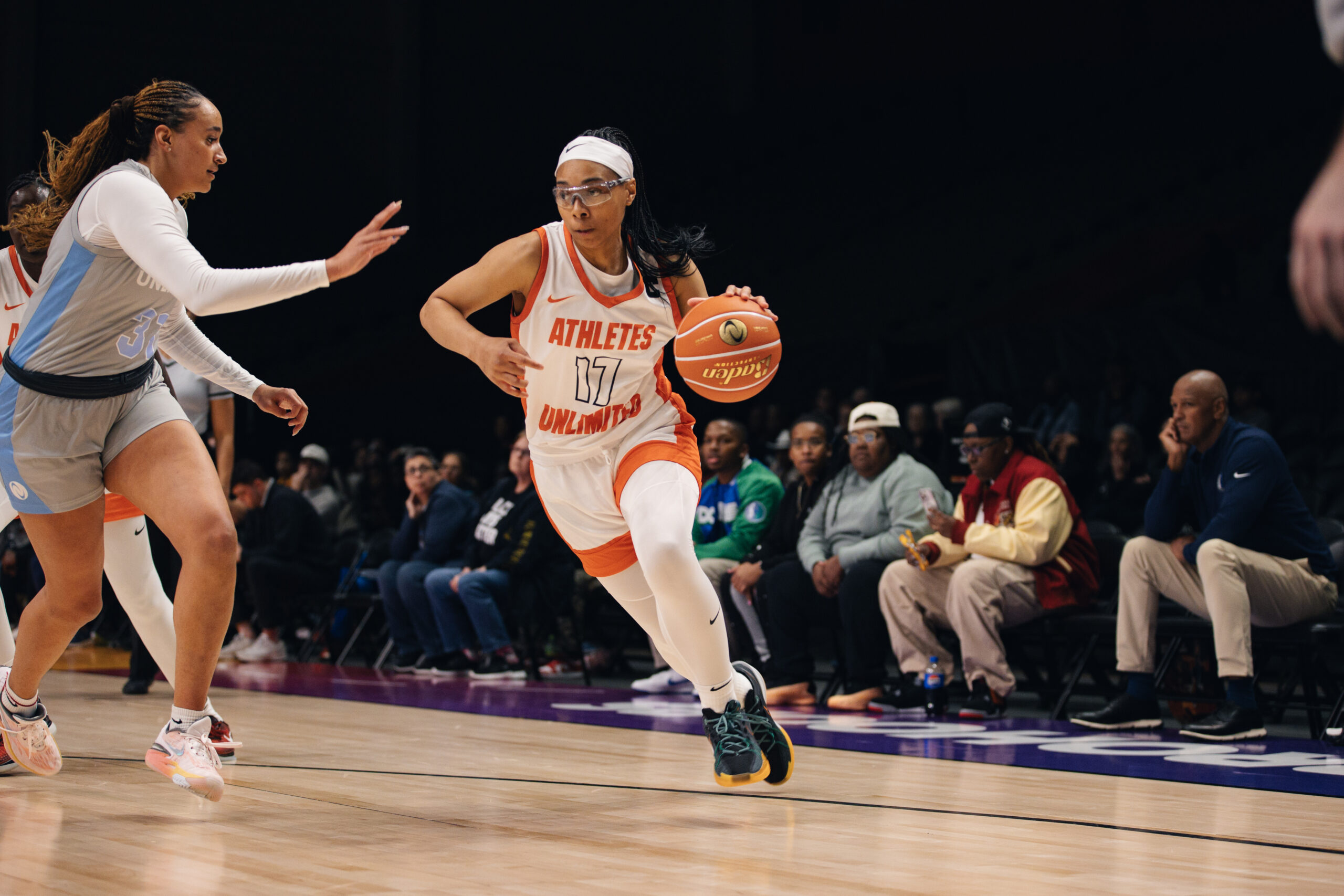 Allisha Gray drives to the basket