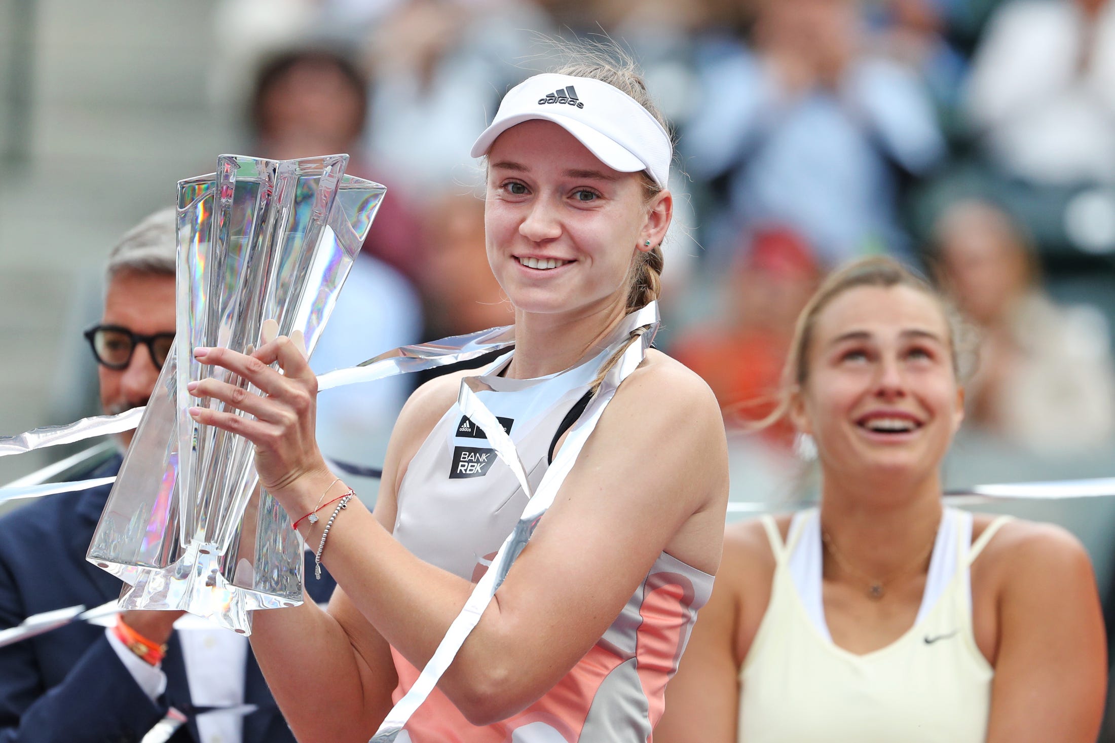 Elena Rybakina and Aryna Sabalenka pose after their 2023 BNP Paribas Open final.