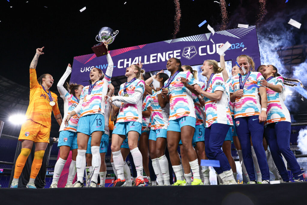 The San Diego Wave celebrate winning the 2024 Challenge Cup