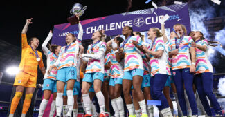 The San Diego Wave celebrate winning the 2024 Challenge Cup