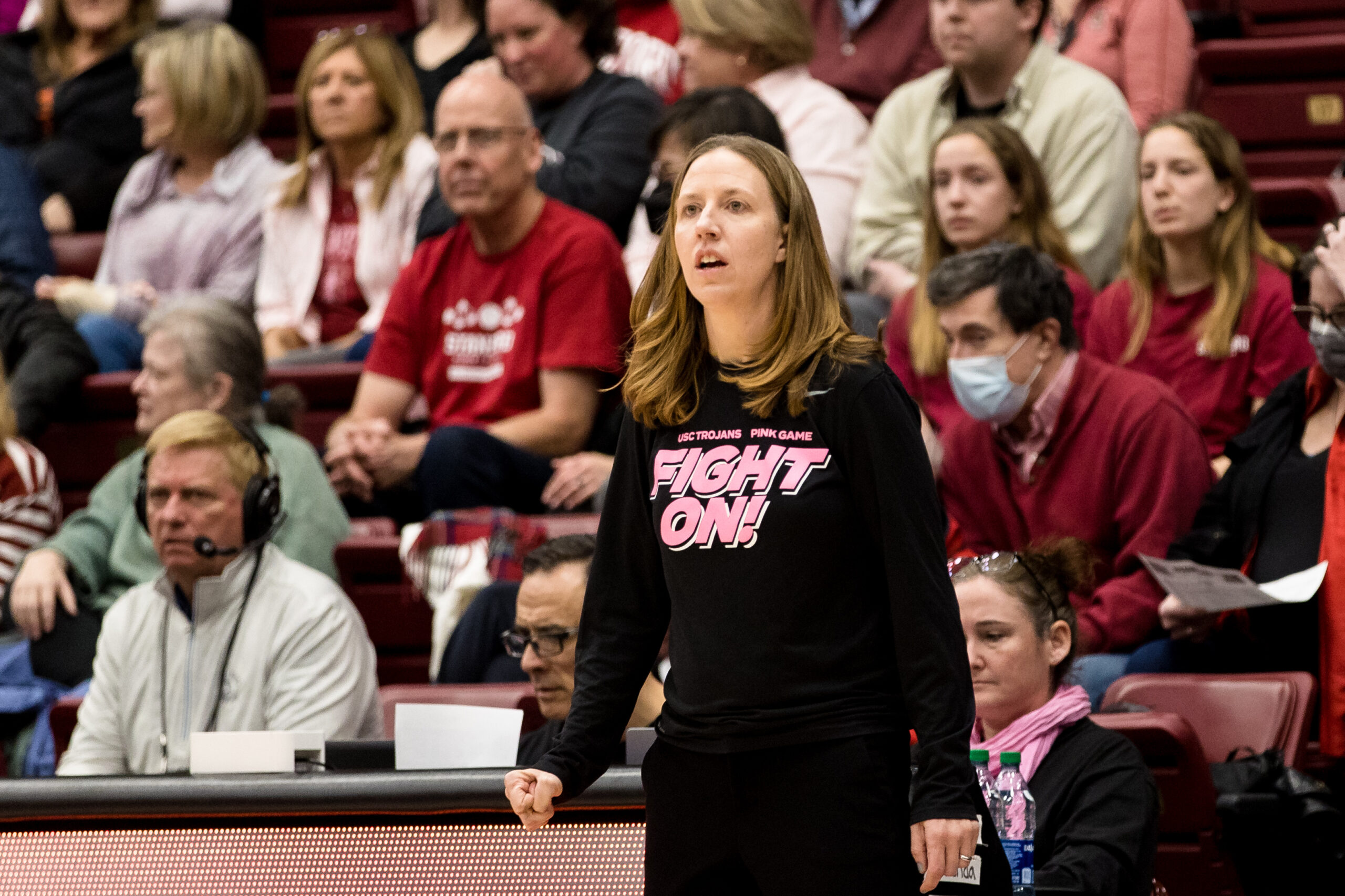 Lindsay Gottleib coaches USC from the sideline