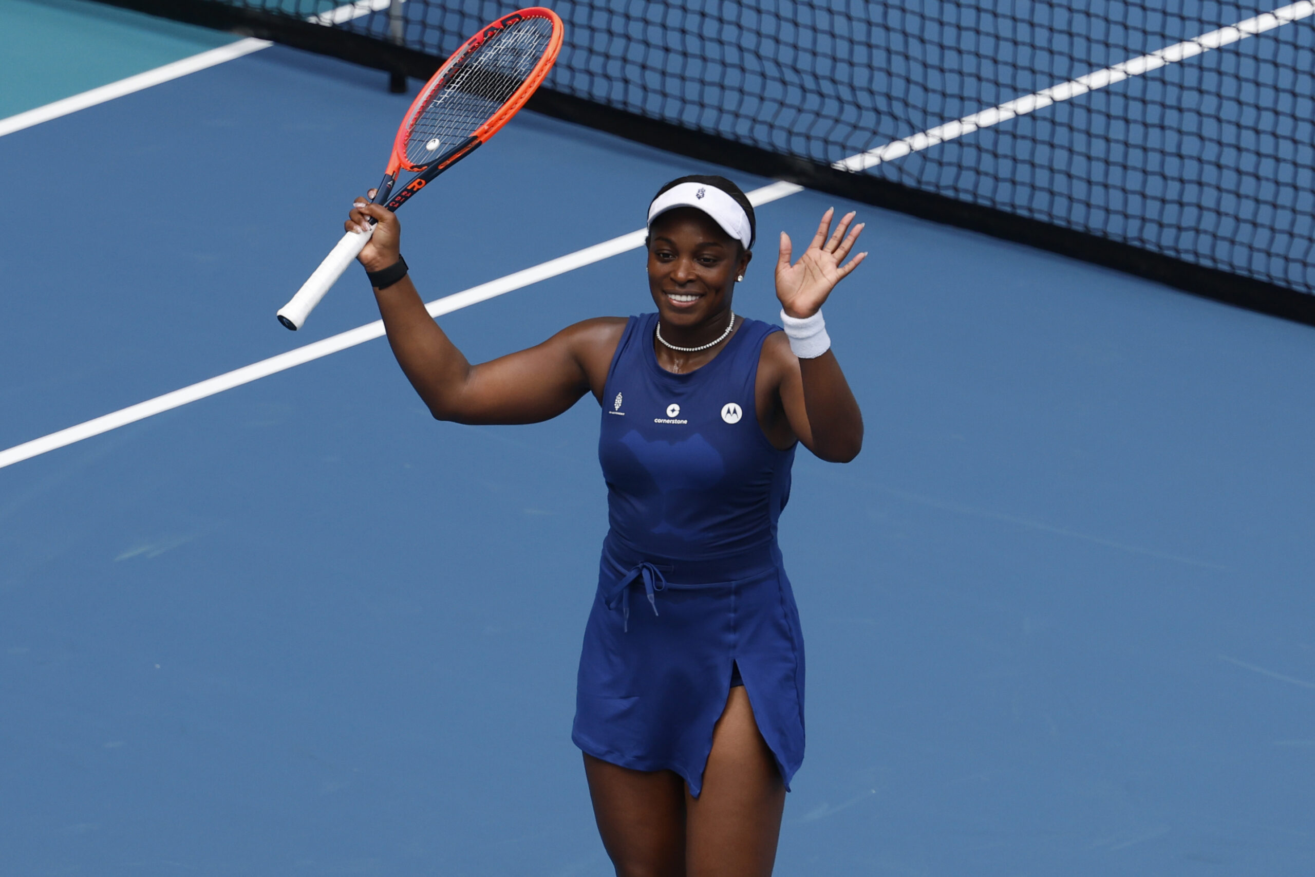 Sloane Stephens waves to the crowd after a match