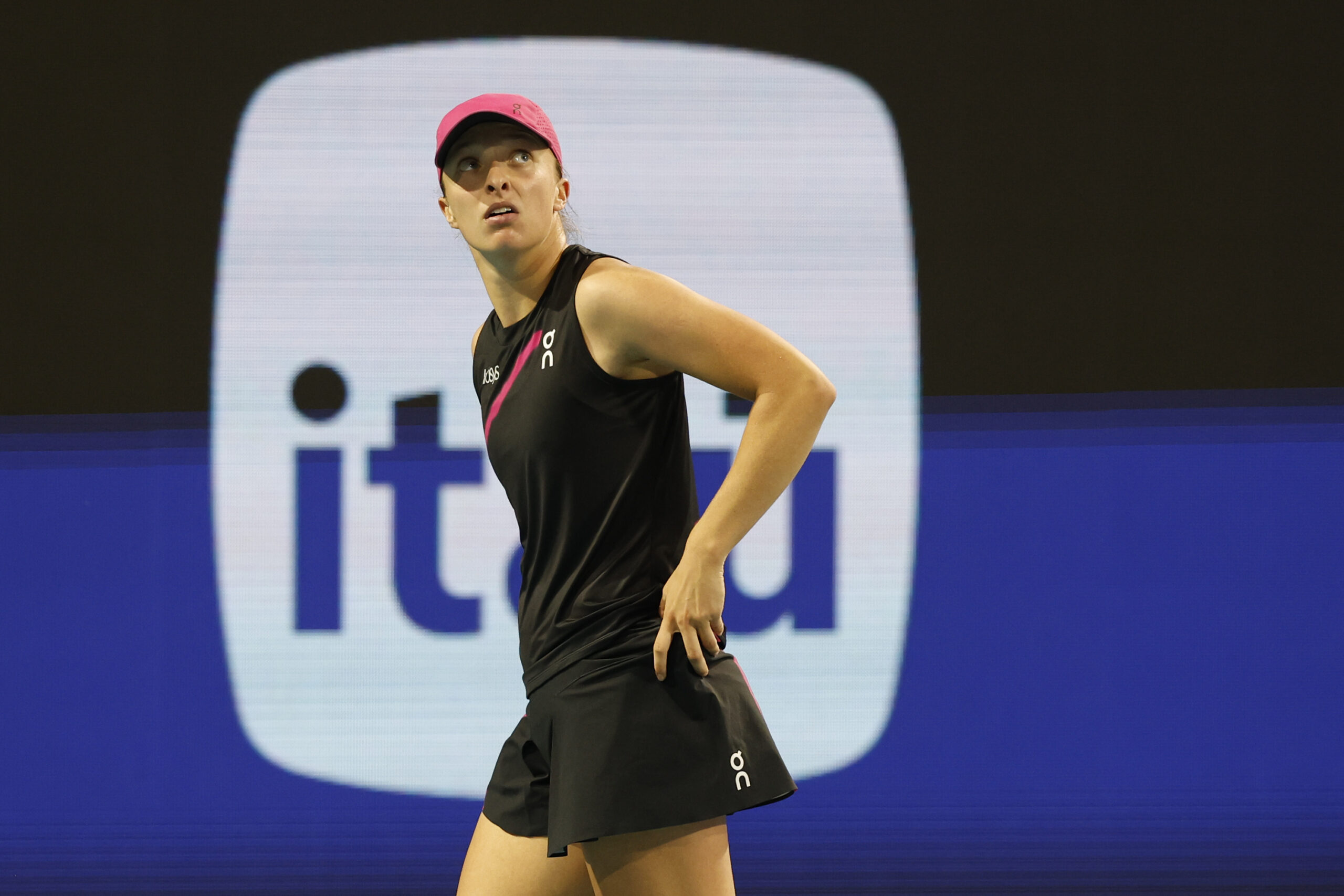 Iga Swiatek in action