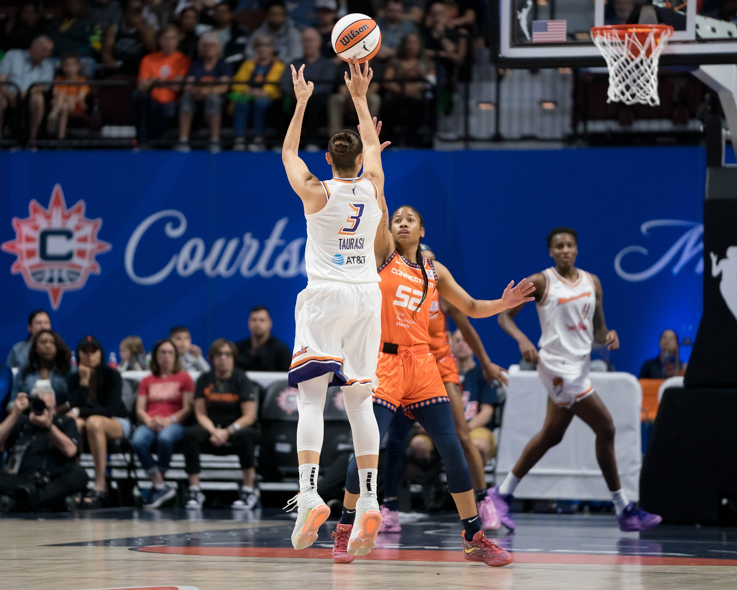 Phoenix Mercury guard Diana Taurasi (3) shoots during a game between the Phoenix Mercury and the Connecticut Sun