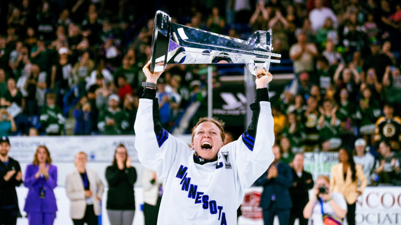 Kendall Coyne Schofield Lifts the Walter Cup. (Photo cred: PWHL)