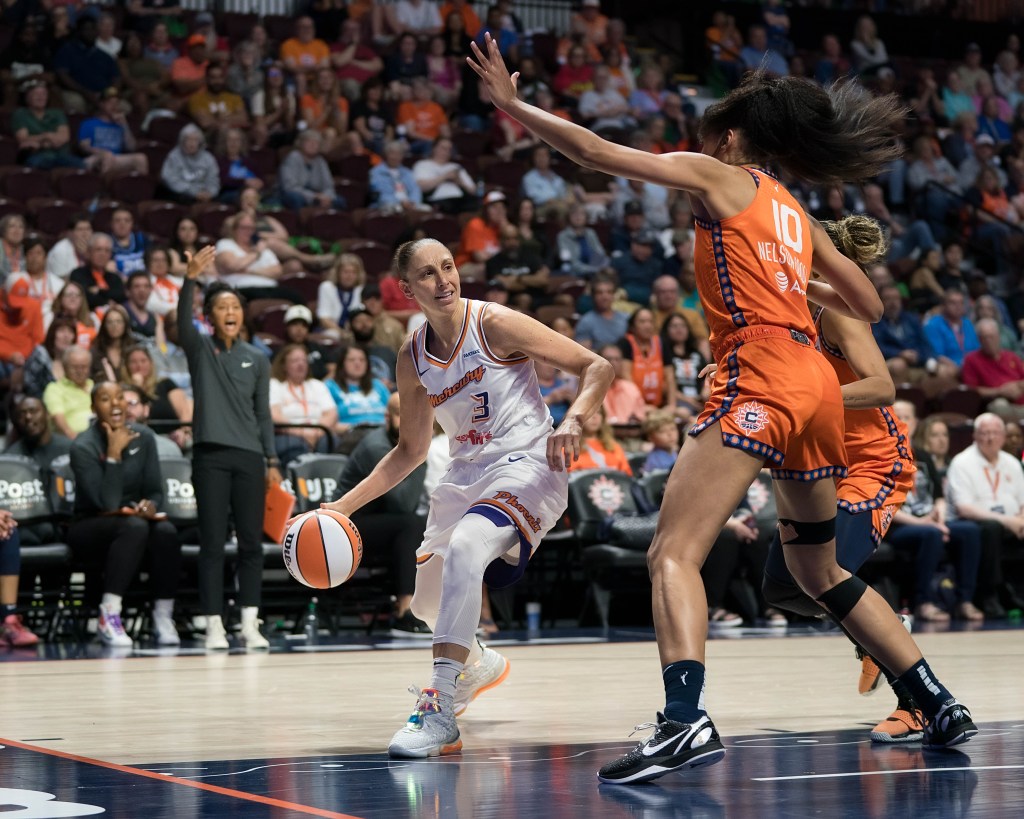 Phoenix Mercury guard Diana Taurasi (3) looks to pass