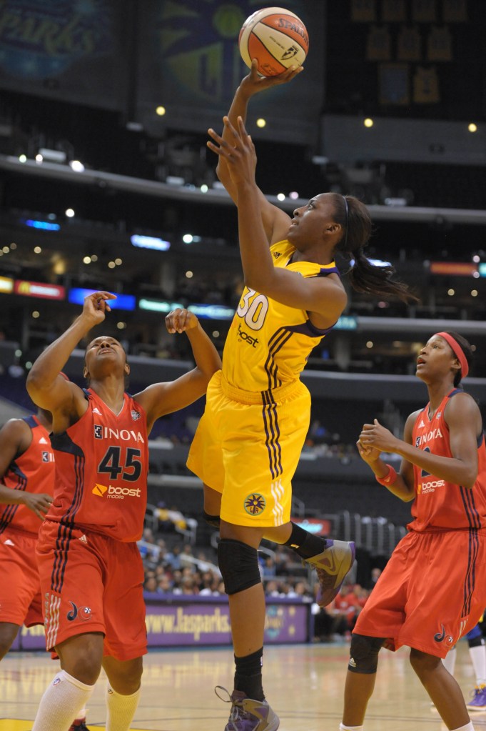 Sparks forward Nneka Ogwumike shoots over Washington Mystics guard Noelle Quinn.
