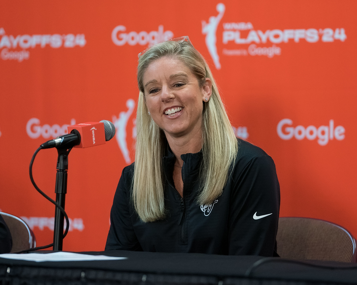 Indiana Fever head coach Christie Sides