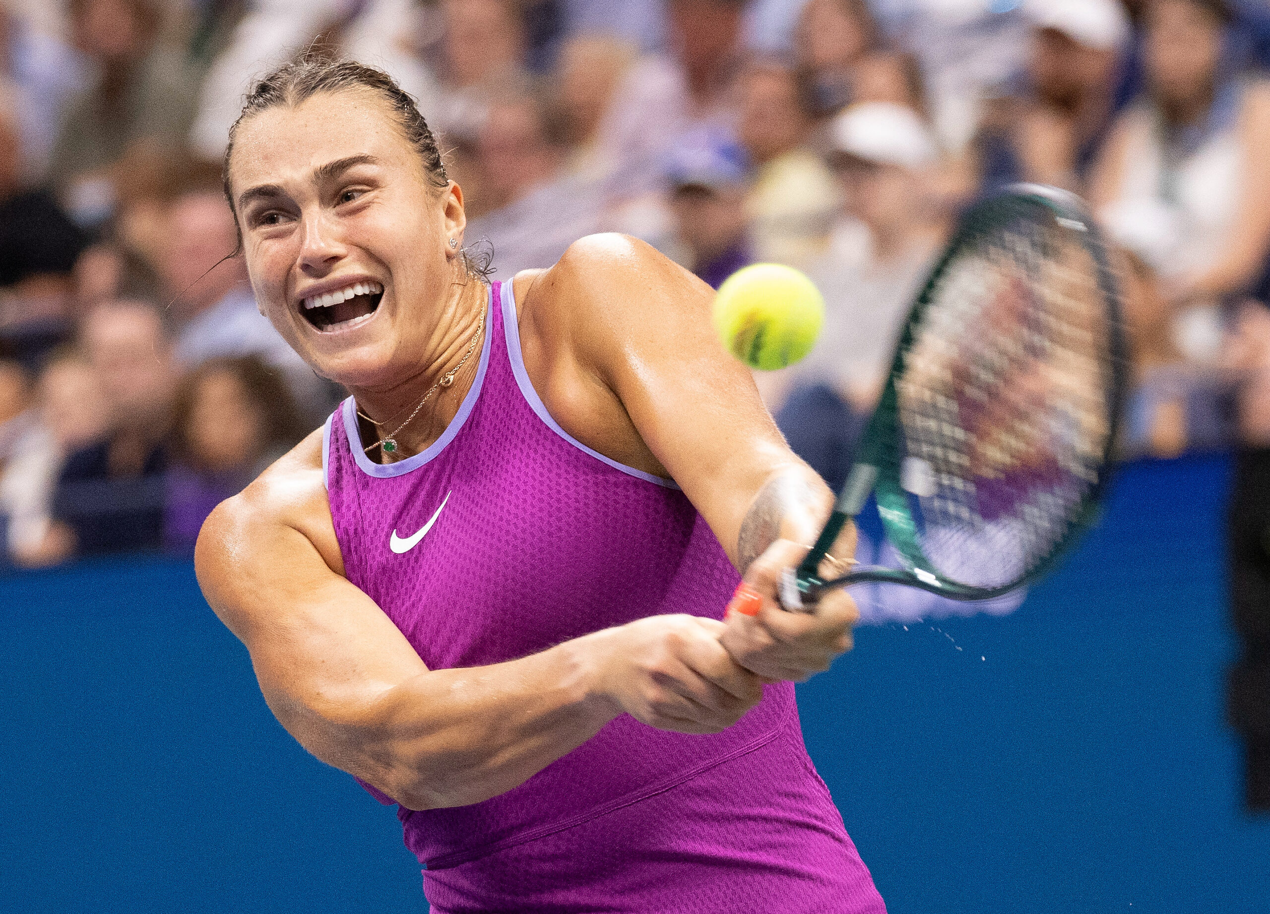 Aryna Sabalenka hits a backhand at the 2024 U.S. Open