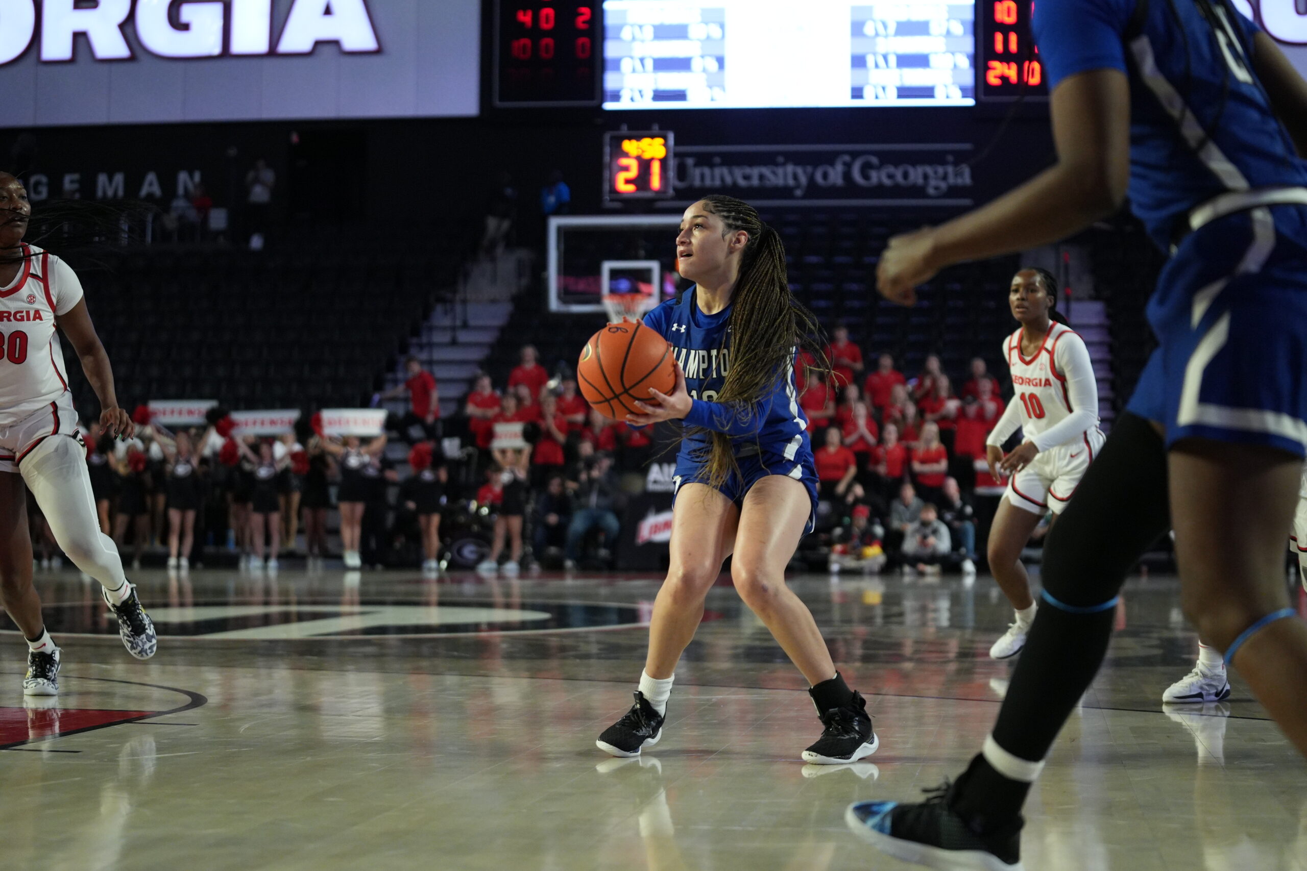 Hampton's Tyra Kennedy prepares to shoot against Georgia on Sunday, December 1, 2024. (Photo credit: Hampton Athletics)