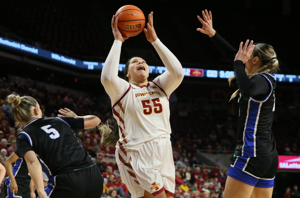 Audi Crooks attempts a layup for Iowa State.