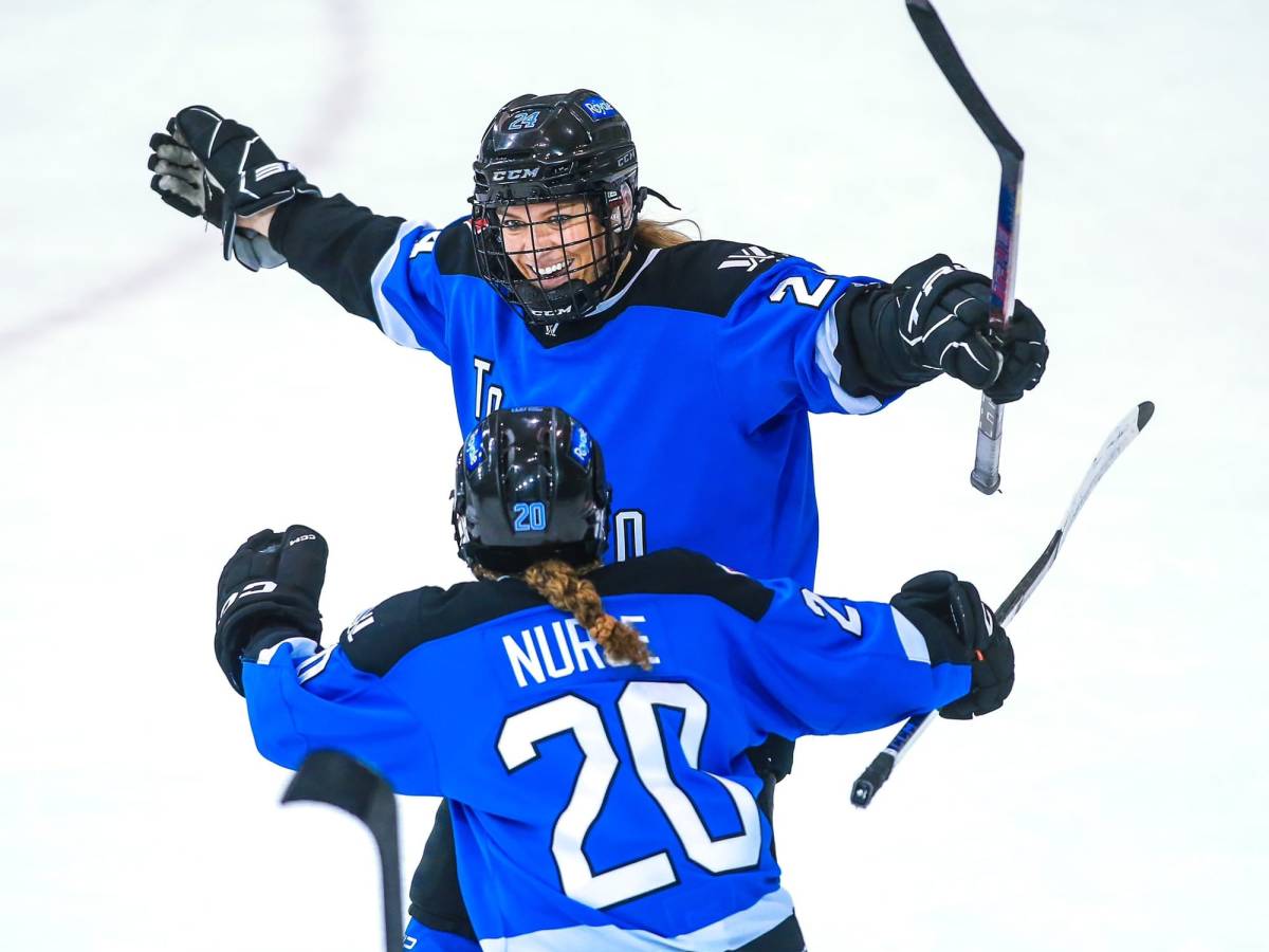 Natalie Spooner and Sarah Nurse celebrate a goal