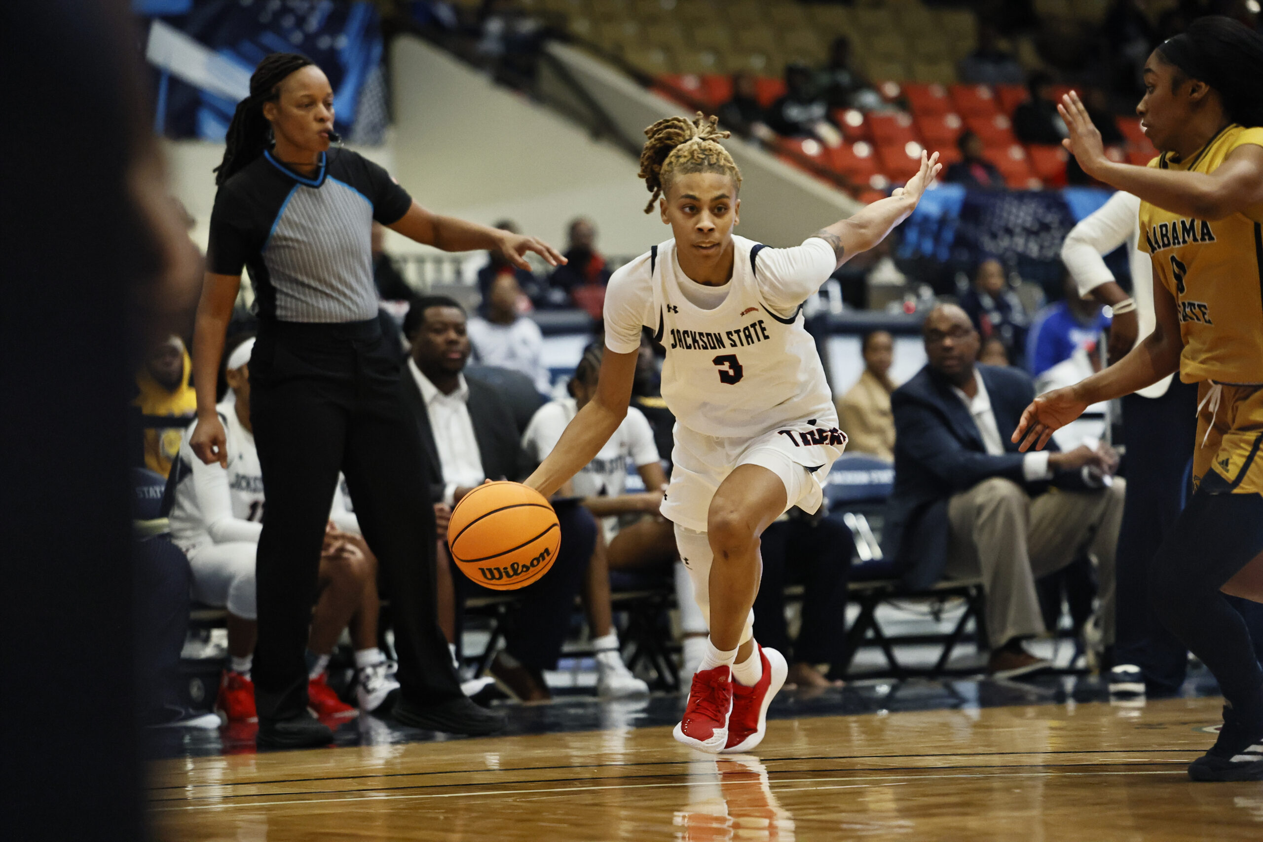Jackson State guard Taleah Dilworth drives to the basket against Alabama State. (Photo credit: Jackson State Athletics)