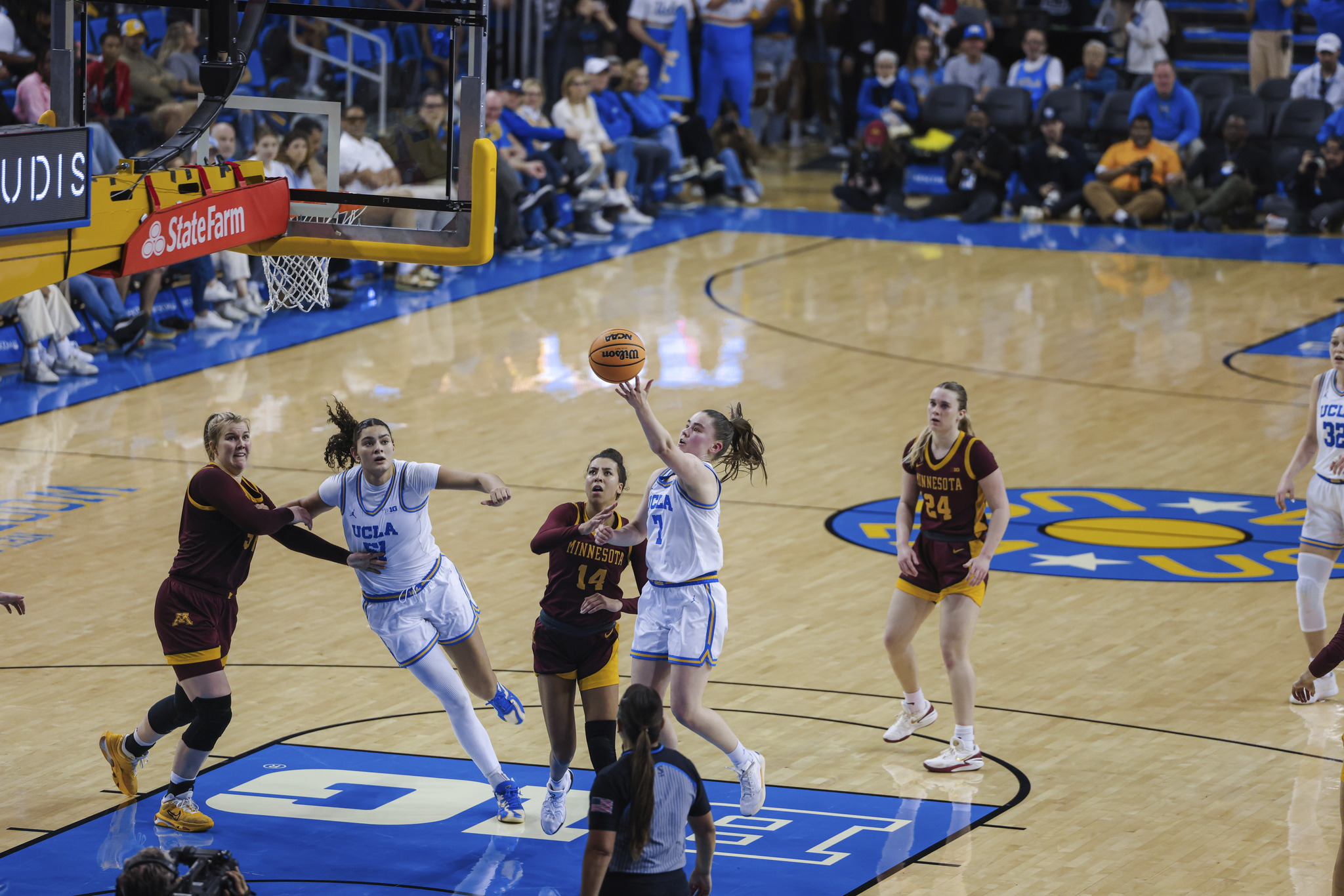 UCLA’s Elina Aarnisalo goes up for a left-handed layup. No defender is in position to contest her shot.
