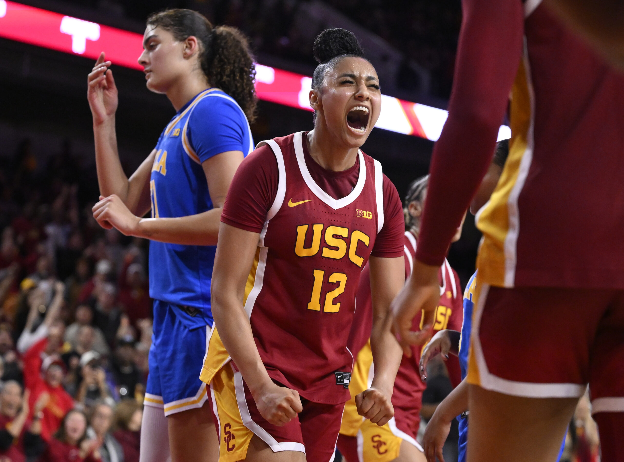 JuJu Watkins flexes after the USC trojans take the lead over the UCLA Bruins on February 13, 2025.