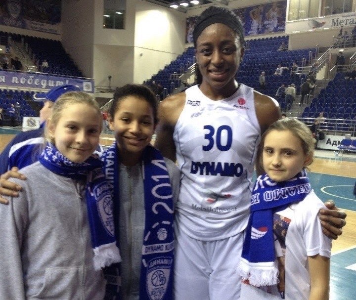 Anastasiia Kosu as a child, pictured in the left-center of the photo, next to Nneka Ogwumike (Photo credit: Anastasiia Kosu)