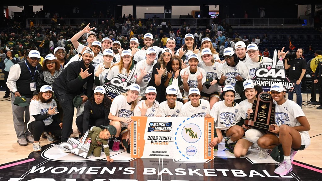 William & Mary championship group photo. (Photo credit: CAA)