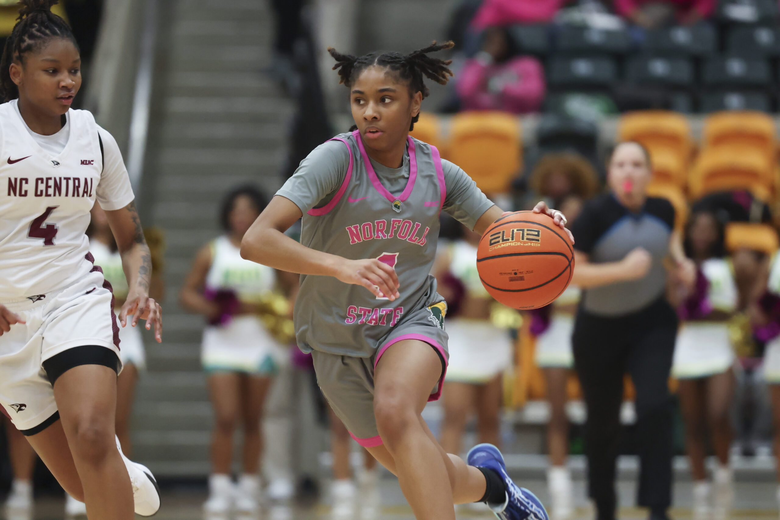 Anjanae Richardson brings the ball up the floor against North Carolina Central on Monday, Feb. 3, 2025. (Photo credit: Norfolk State Athletics)