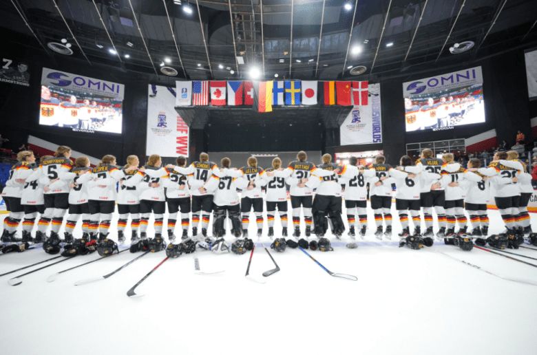Germany celebrates Pool B win vs China