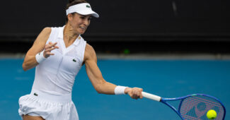 Bernarda Pera hits a forehand at the 2025 Australian Open