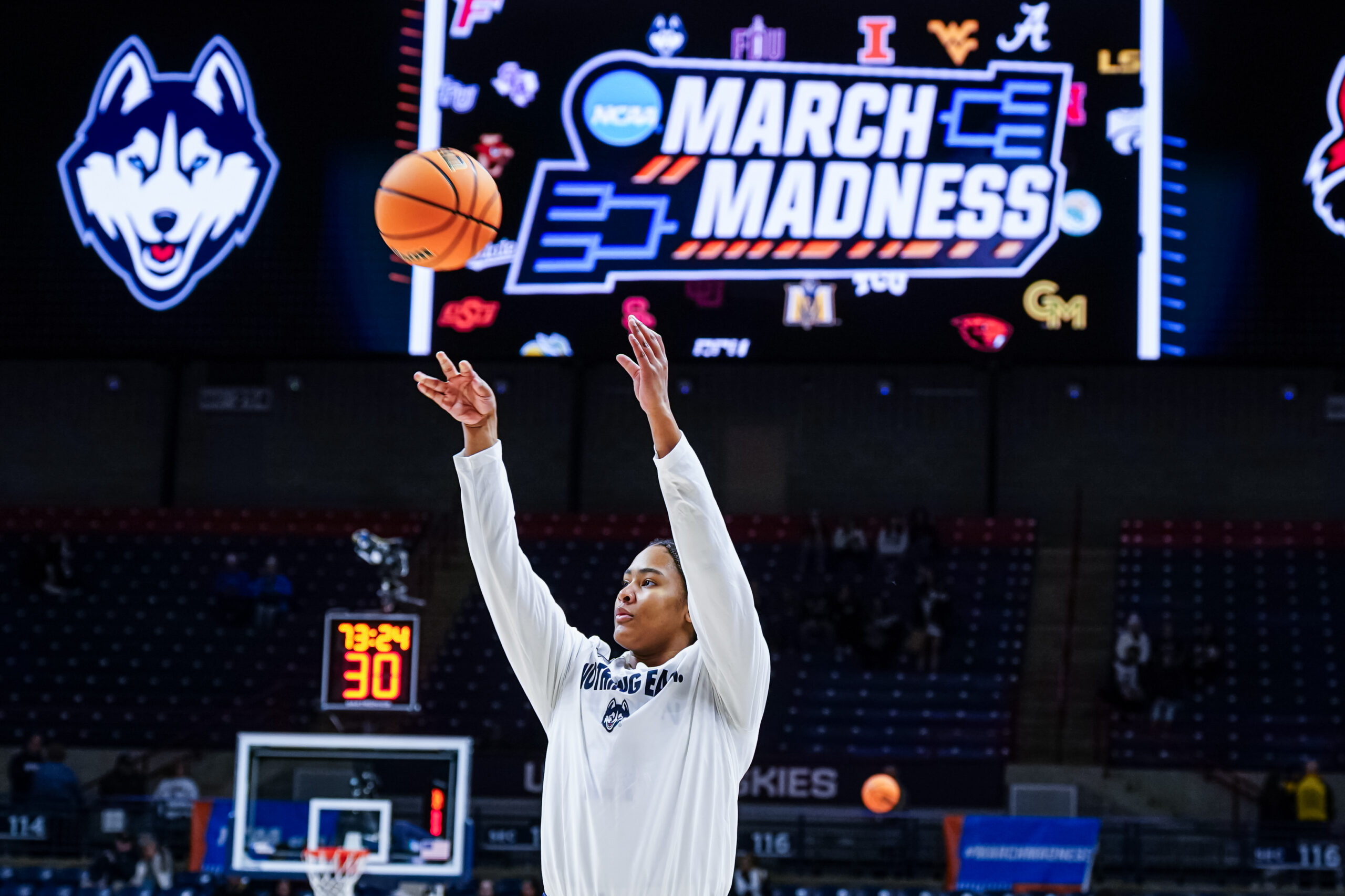 Sarah Strong shoots the basketball