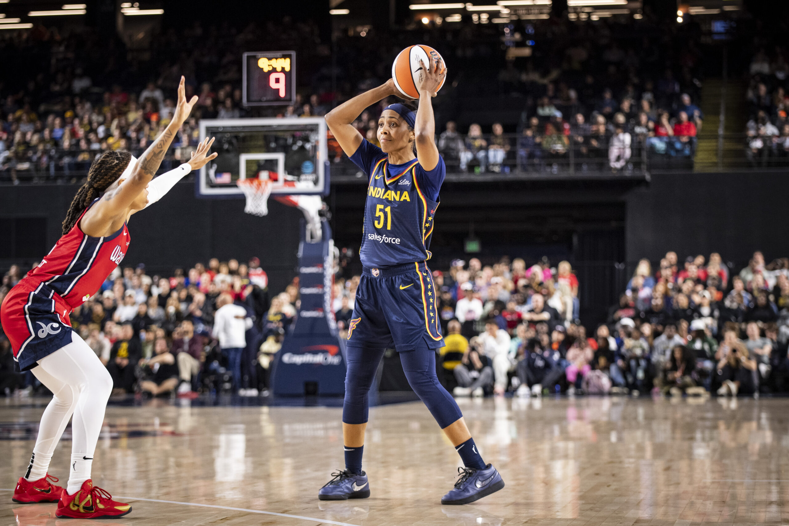 Indiana Fever guard Sydney Colson