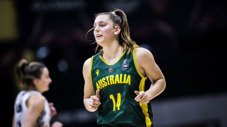 Isobel Borlase runs down the court while playing for the Australian Opals.