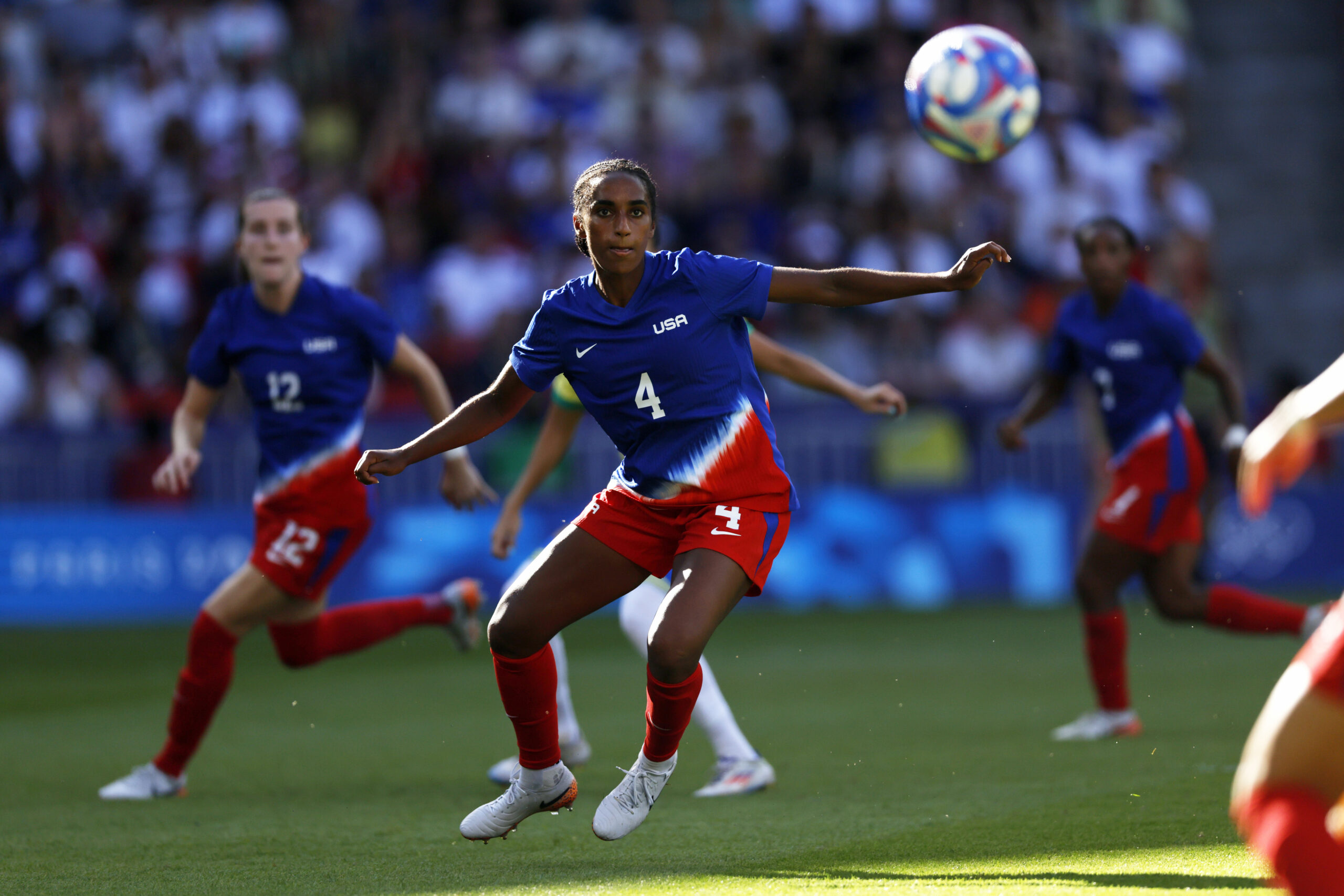 Naomi Girma handles the ball during a game for the USWNT