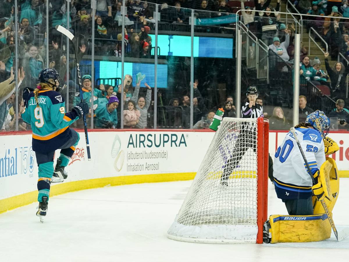 Jessie Eldridge celebrates scoring an OT goal